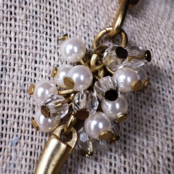 Brushed Gold Faux Pearls Cluster Ocean Theme Encrusted Stone Statement Necklace - Picture 13 of 15